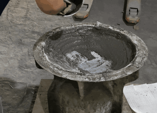 Khám Phá Công Nghệ GFRC – Sợi Thủy Tinh: Bí Quyết Làm Xi Măng Bền Hơn Và Nhẹ Hơn 70%