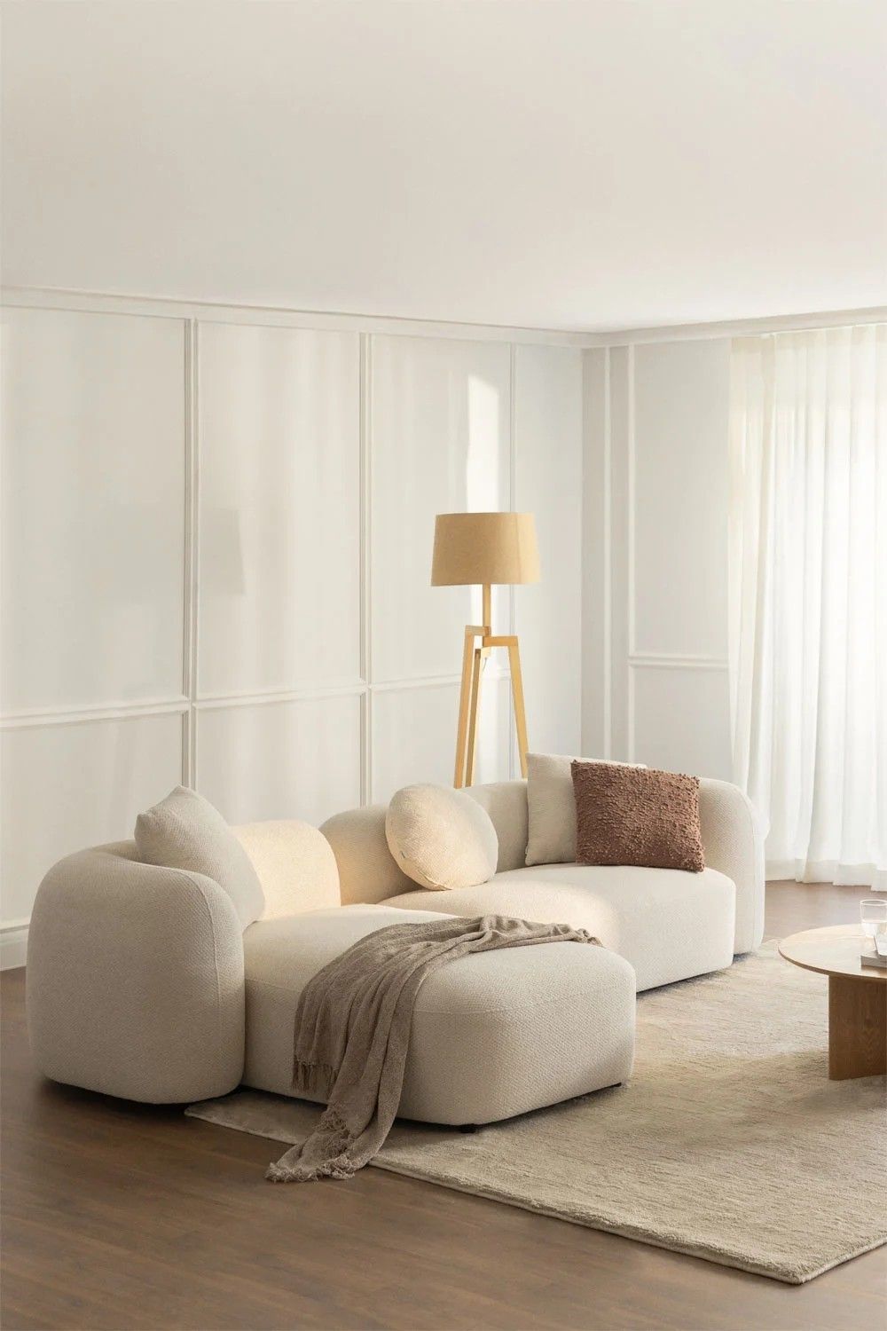 Nội Thất Trang Trí Tiết Kiệm Chi Phí Năm 2026: 4 Loại Đáng Đầu Tư