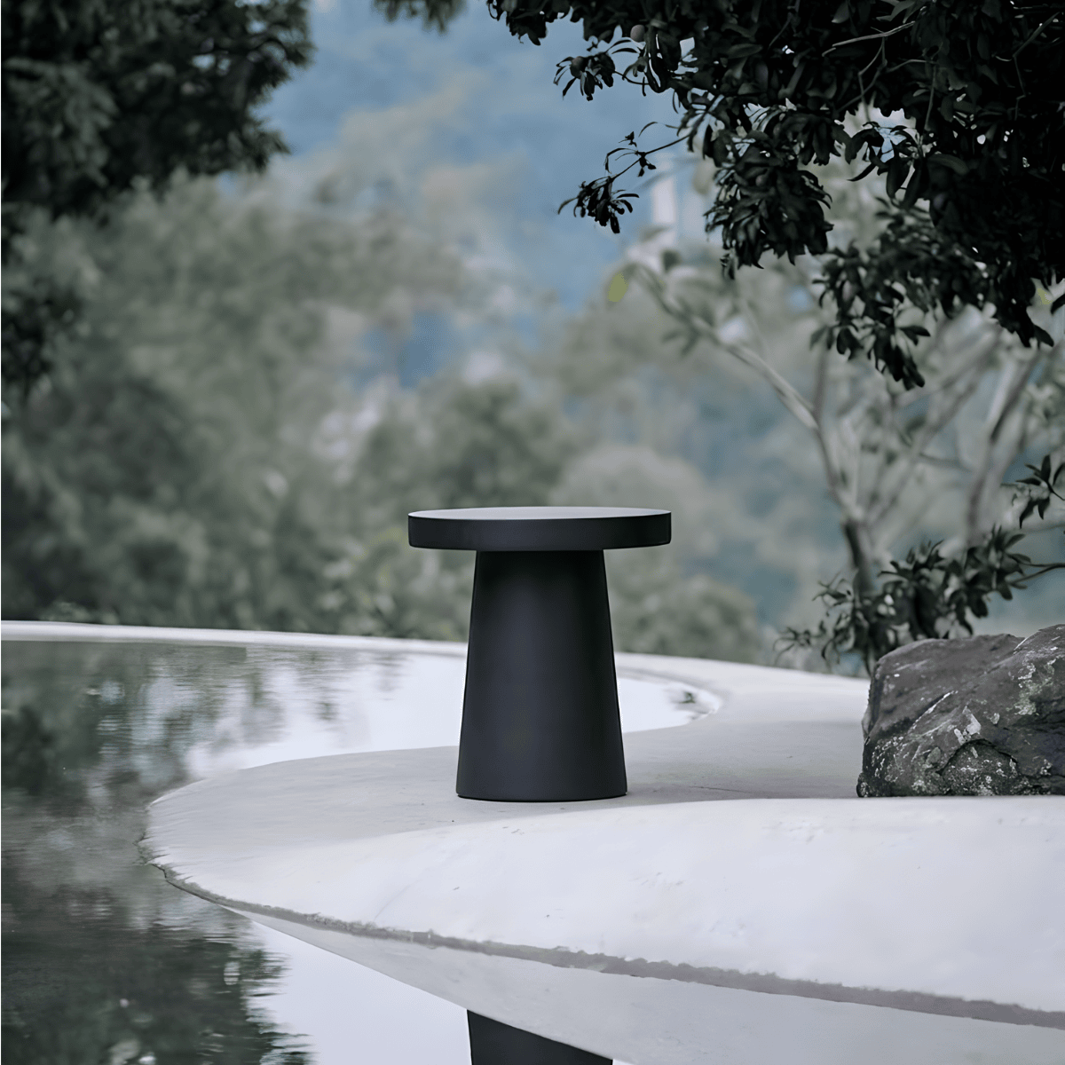 Khám phá BST The Summer Breeze: Làn gió thanh khiết từ khối bê tông lầm lì